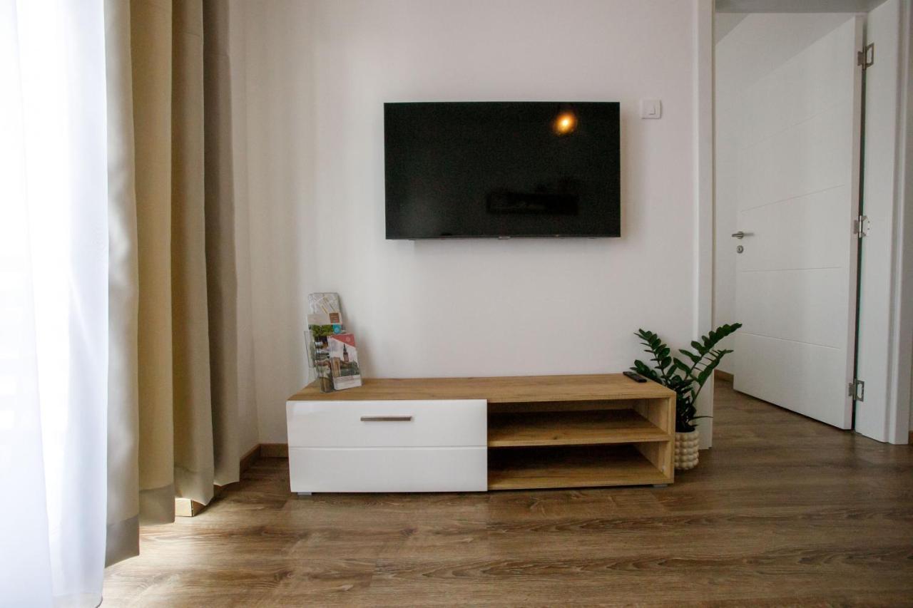 Apartment Paratetis 2